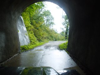 Tunnel.